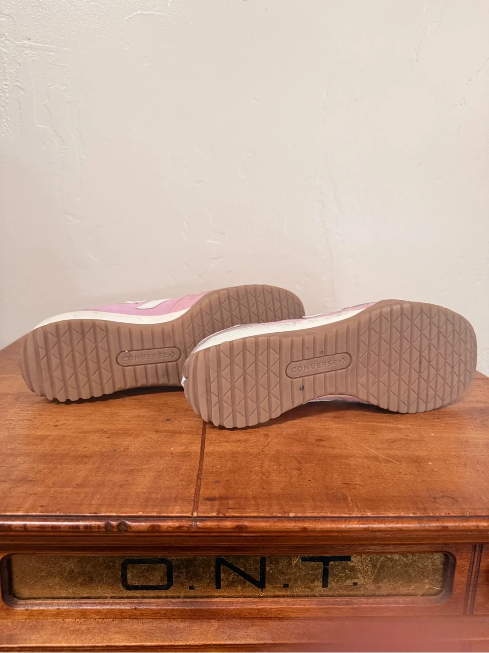Converse Pink Low-Top Star Chevron Sneakers - Picture 5 of 6